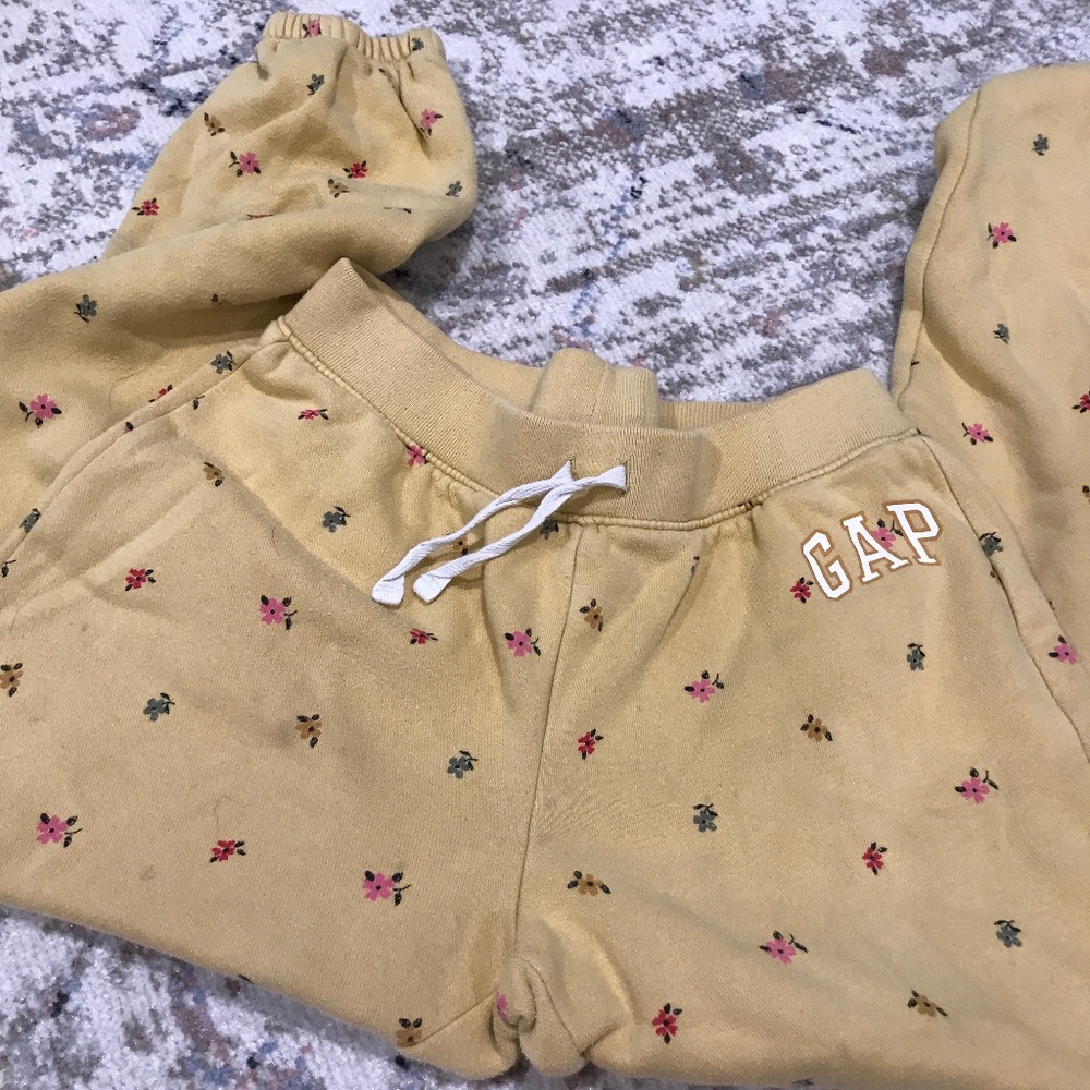 Cute Gap kids sweatpants